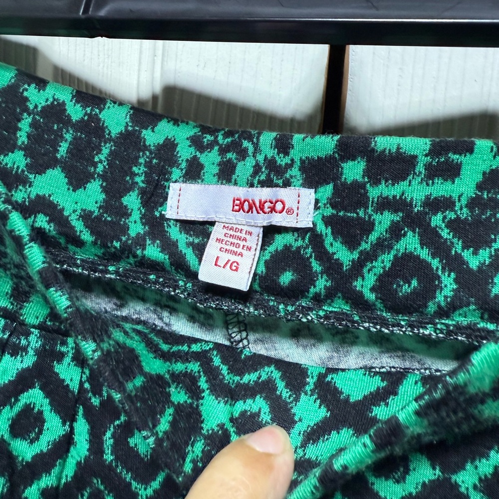 Bongo Green and Black geometric print pants size large - Picture 4 of 5